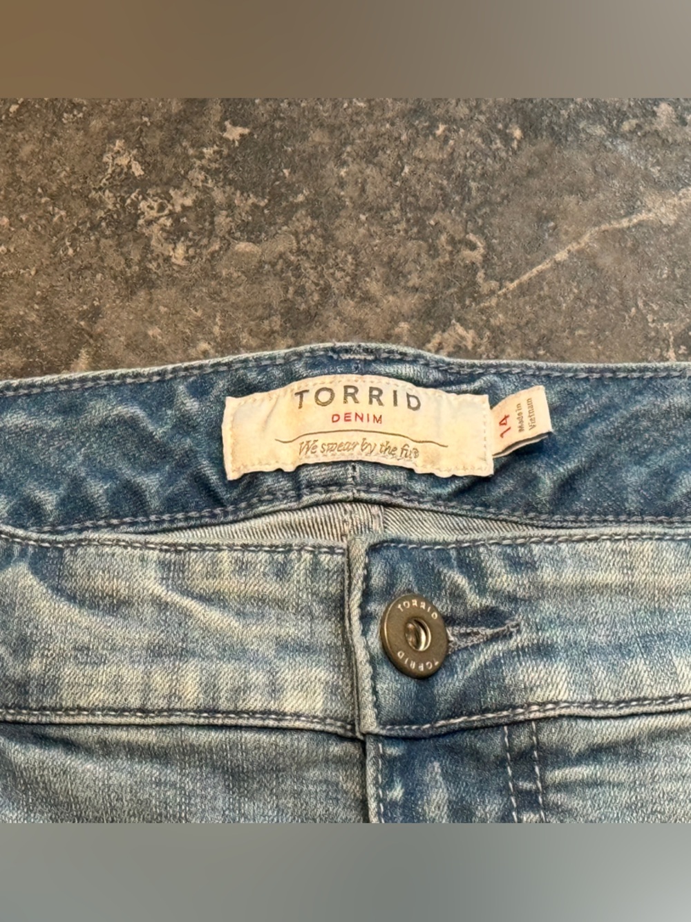 torrid Blue Washed Denim Shorts - Picture 2 of 2